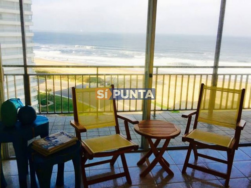 Imagen 3 de 12 de Primera Línea En Playa Brava