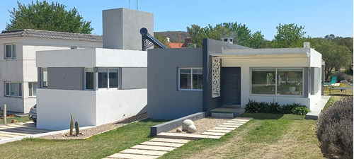 Se Vende Casa 3 Dormit. (en Una Planta) Tierralta 