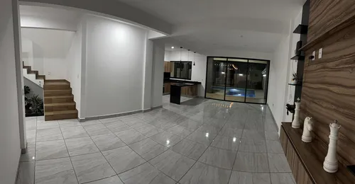 Casa En Fraccionamiento Pedregal De Las Fuentes