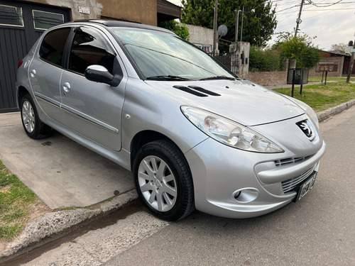 Peugeot 207 1.6 Feline 106cv