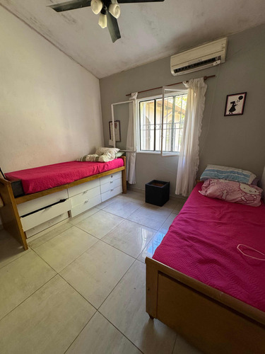 Casa 3 Dorm Barrio Mercantil
