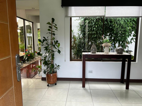 Venta De Casa En Barva Con Lote De 7011 Metros2 Planos Y Arboles Frutales