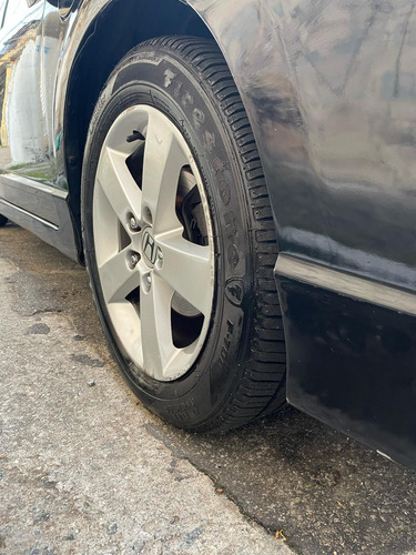 Honda Civic 1.8 Lxs Flex Aut. 4p