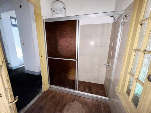Alquiler - Casa Esquina En El Centro Con 2 Ambientes - Río Branco Y Paysandú