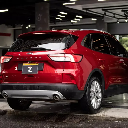 Ford Escape titanium 2.0