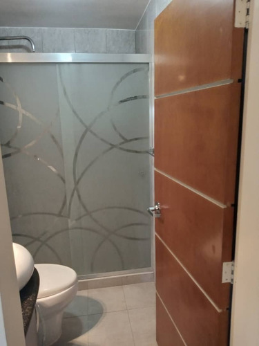 Imagen 6 de 14 de En Venta Apartamento En Residencias Los Chaguaramos Edif. Los Frailes 04243368365
