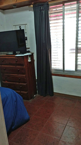 Chalet En Venta Con Departamento Apto Credito. Quilmes