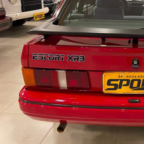 Banda lateral negra Escort Xr3 Mk3 83/86 y pegatina trasera