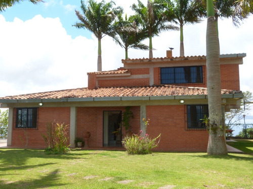 Casa Tipo Finca Urbana