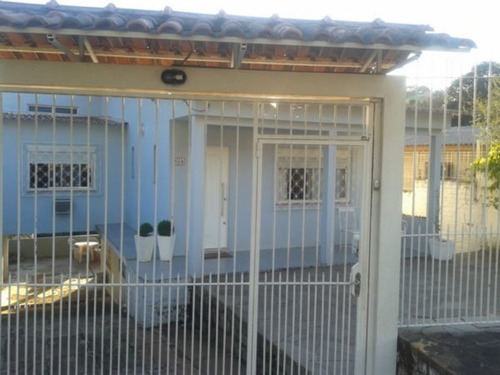 Casa Em Guarujá Com 4 Dormitórios - Mi14299