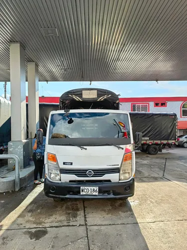 Marca:nissan Línea:cabstar Clase:camión
