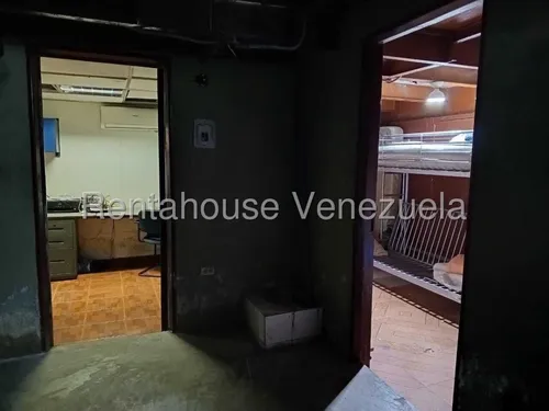 Bar/restaurant Bodegón En Venta (fondo De Comercio), Urb. La Urbina