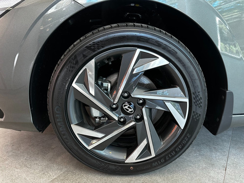 Hyundai Elantra Gls 2025