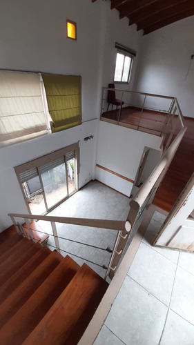 Departamento En Venta De 2 Dormitorios En Floresta