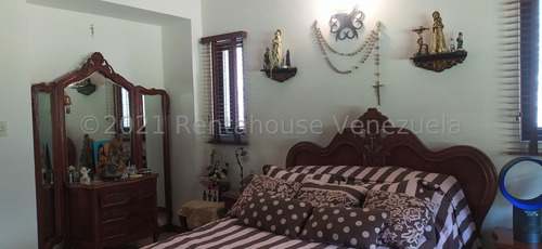 Imagen 7 de 12 de Marol Rentahouse Vende Casa En Altos De Guataparo Valencia 22-12873