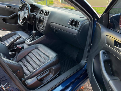 Imagen 9 de 16 de Volkswagen Vento 2012 2.0 Sportline Tsi 200cv Dsg