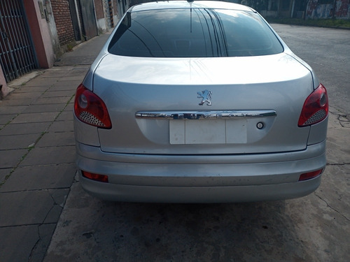 Imagen 6 de 14 de Peugeot 207 2012 1.4 Sedan Xs