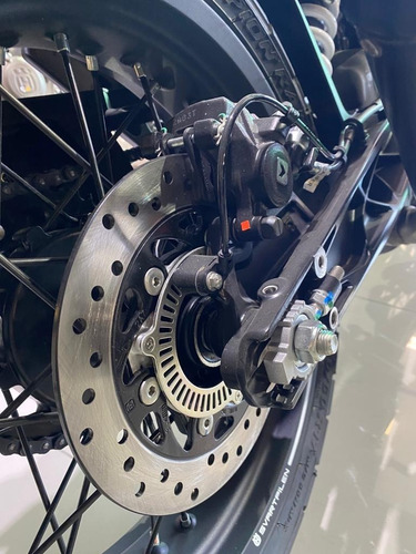 Husqvarna 401 Svartpilen | No Z400 Duke 390 Dominar
