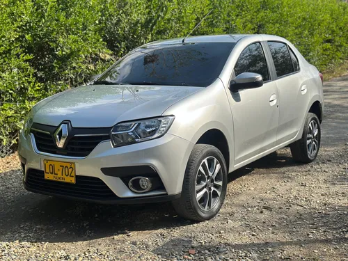Renault Logan 1.6 Privilege / Intens