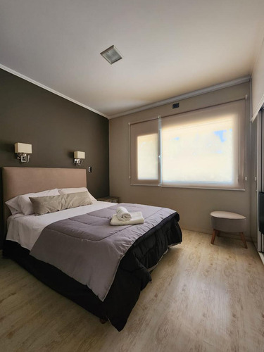 Casa En Venta - 3 Dormitorios 2 Baños - 250mts2 - Monte Hermoso