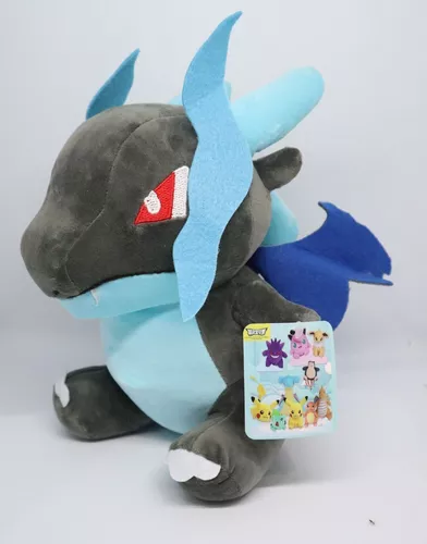 Pelúcia Mega Charizard X Pokémon Center - Toy Store - Brinquedos