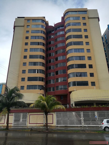 Apartamento En Venta Playa Mansa Lecheria 