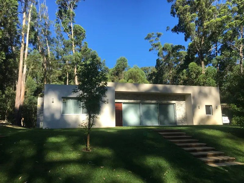 Casa En Alquiler Por Temporada De 3 Dormitorios En Solanas (ref: Bpv-9457)