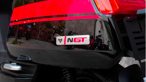 Imagen 10 de 16 de Moto Electrica Scooter Nuuv Ngt Bosch Litio Panasonic