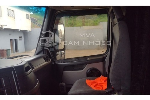Imagem 4 de 15 de Caminhão Volvo Fh 380 4x2 Ano 2005
