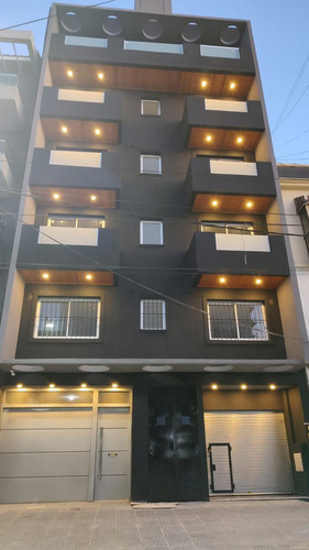 Venta De Departamentos 2 Y 3 Ambientes En Excelente Zona De Wilde.