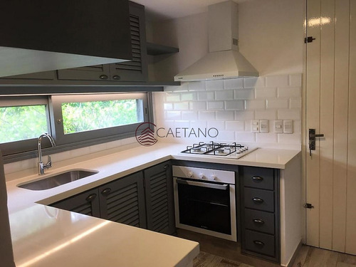 Quincho En Mansa Parada 15 En Venta- Ref: 2553