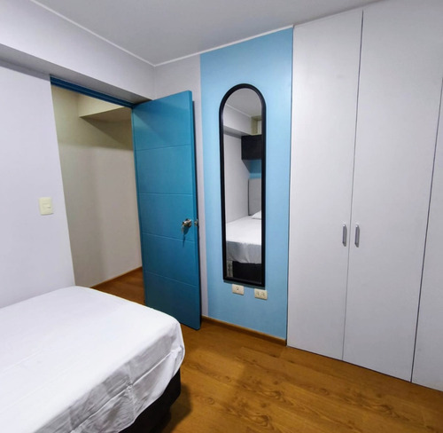 Alquiler De Habitaciones Para Mujeres-pueblo Libre( Limite Con San Miguel) A Dos Cuadras De Plaza San Miguel, Pucp, A 10 Minutos De La Upc, U. San Marcos Y U. Ruiz De Montoya; A 20 Minutos U.pacifico.