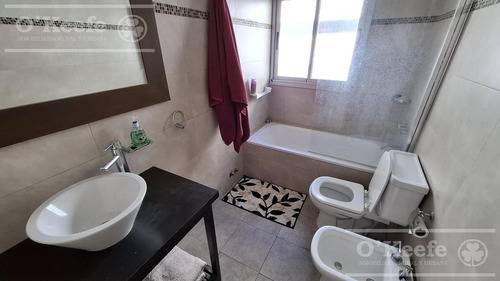 Imponente Casa En Venta De 5 Ambientes En Altos De Hudson Ii, Hudson, Berazategui