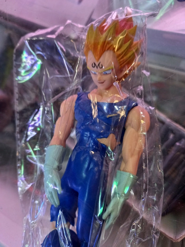 Figura Vegeta Y Trunks
