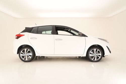 Imagen 5 de 14 de Toyota Yaris S 1.5 Cvt