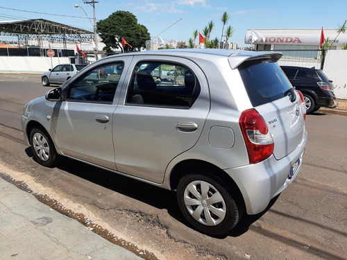 Etios Hatch 1.3 X Flex 2014 Unico Dono