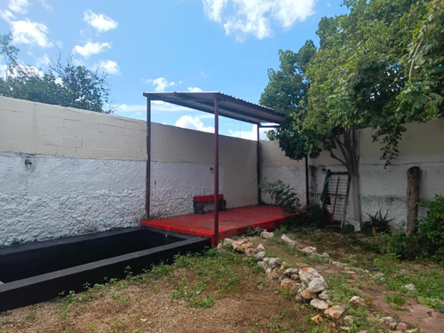 Casa De Una Planta En La Colonia Aleman