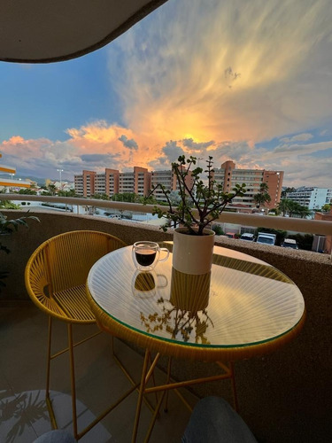 Imagen 18 de 19 de En Venta Apartamento En El Conjunto Residencial Playa Guaica, Lecheria. Y.p