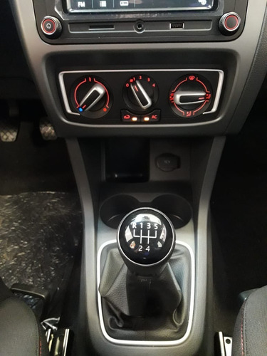 Imagem 11 de 14 de Volkswagen Fox 1.6 Extreme 2021/2022