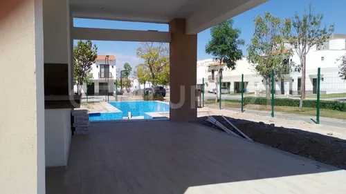Casa En Renta Al Sur En Residencial Lucerna