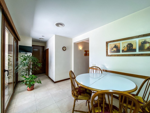 Imagen 5 de 30 de Venta Casa Devoto 6 Amb Cochera Y Jardin, Parrilla