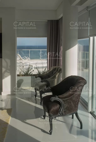 Espectacular Penthouse Duplex Mythos Ubicado En La Parada 31 Playa Brava.