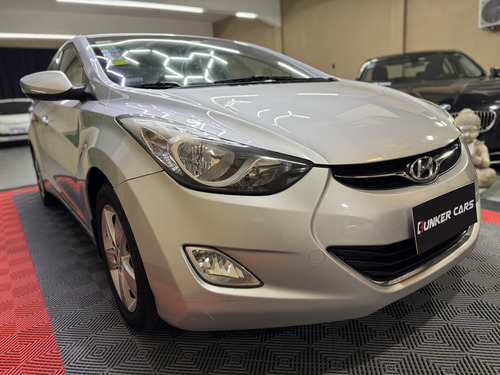 Hyundai Elantra 1.8 Gls 6mt Seguridad Premium