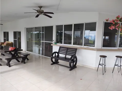 Casa Campestre En Venta Santa Elena Via El Castillo Conjunto