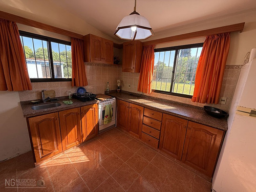 Casa 2 Dormitorios+piscina Climatizada+apto En Balneario Santa Ana