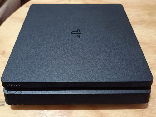 Play Station 4 Slim 1tb Sony + 3 Juegos + 1 Joystick (Usado)