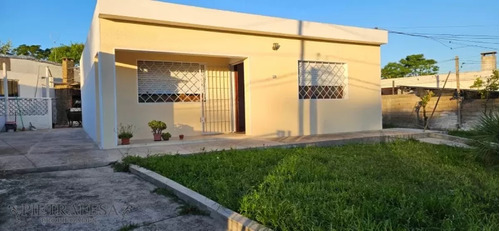 Alquiler Casa, 3dorm, 1baño, Patio, Cochera,maroñas