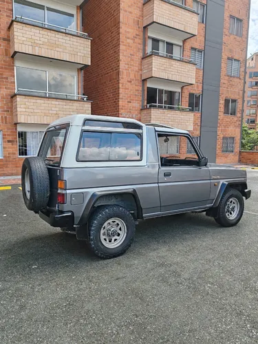 Daihatsu Rocky 2.2 F95