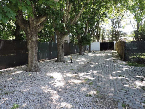 Imagen 20 de 24 de Impecable Quinta En Venta