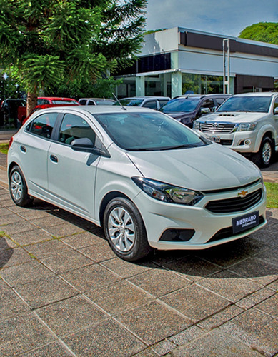 Imagen 11 de 18 de Chevrolet Onix 1.4 Lt